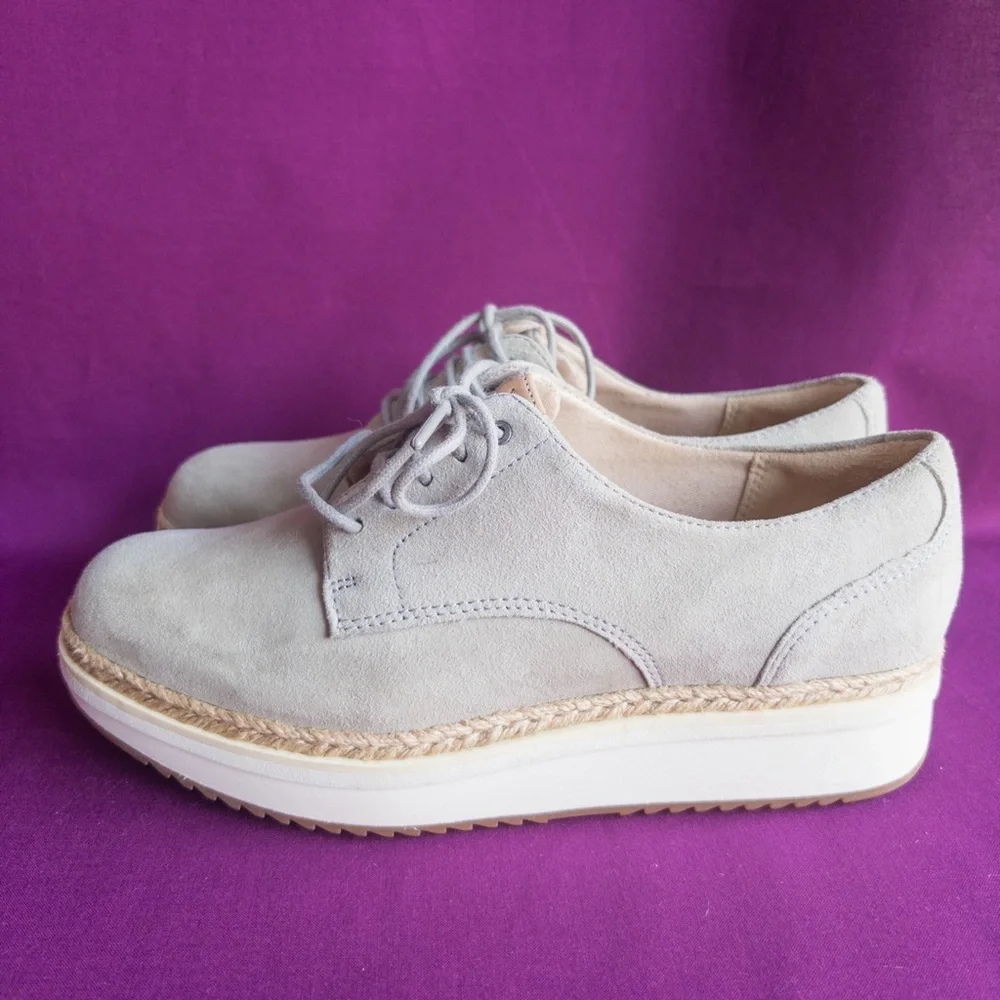 Clarks Artisan Suede Oxford Shoes Light Blue Gray Women Size 6.5